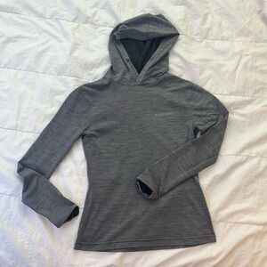 Voormi women’s XS river run sun hoody merino wool